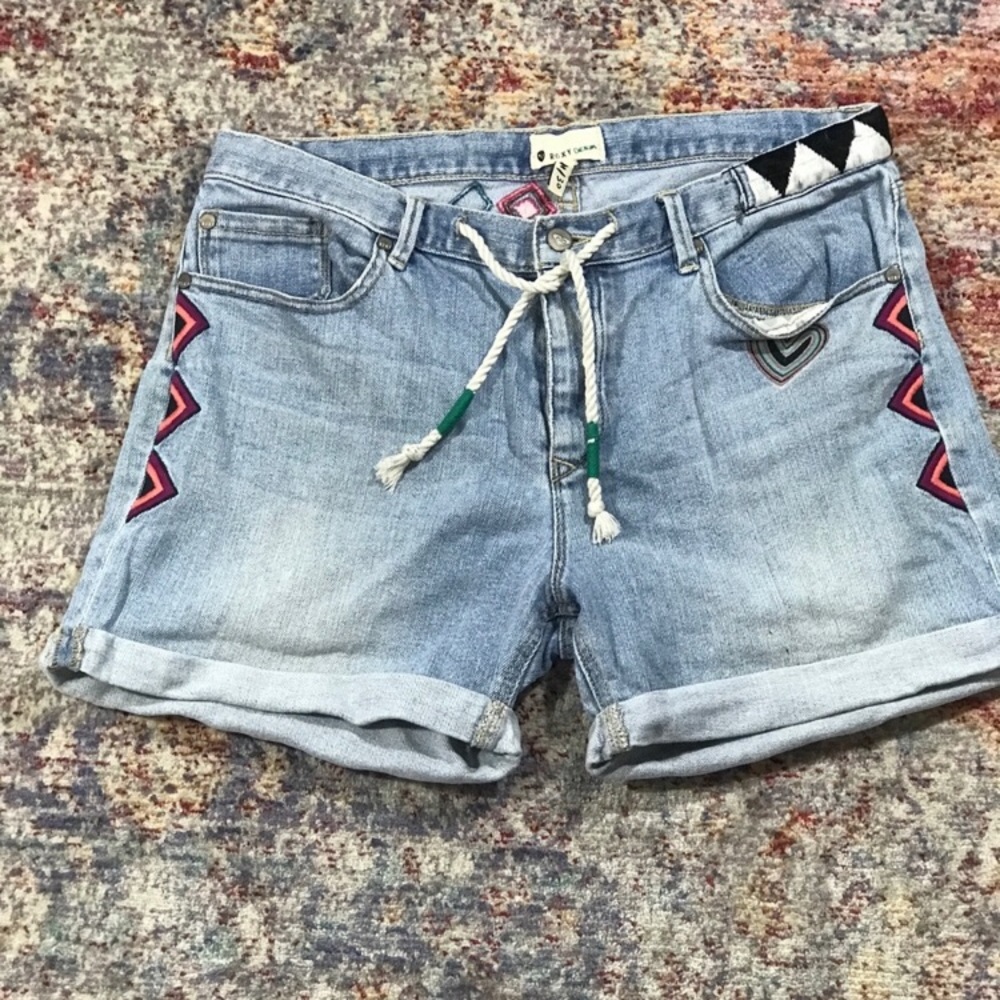 Roxy Denim drawstring short ( size 11/30)